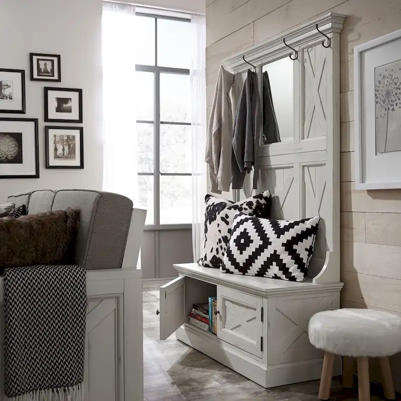 Seaside Lodge Hall Tree by homestyles