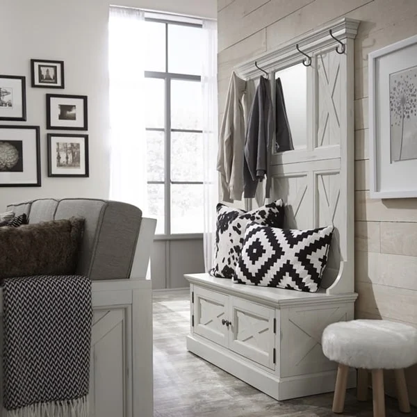 Seaside Lodge Hall Tree by homestyles