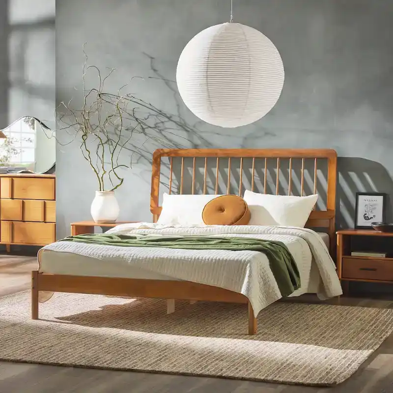 Queen Solid Wood Spindle Bed Frame with Pine Legs – Caramel / Natural Pine / Black, for 1–2 People